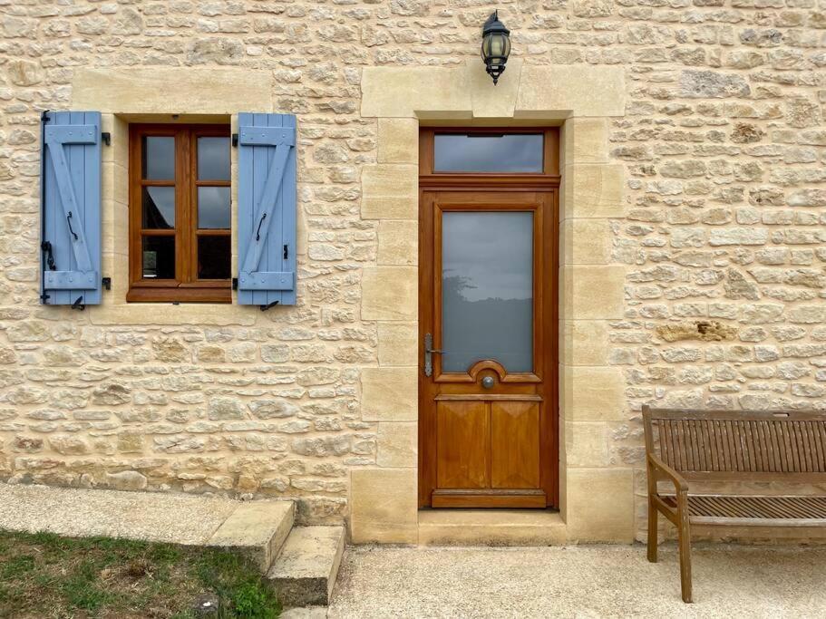 Charming 19Th Century Farmhouse With Pool Vitrac  Esterno foto
