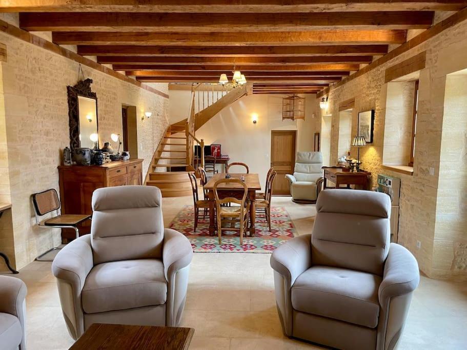 Charming 19Th Century Farmhouse With Pool Vitrac  Esterno foto